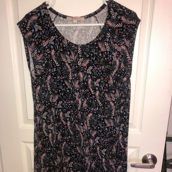 Patterned Dress - Picture 1 of 4